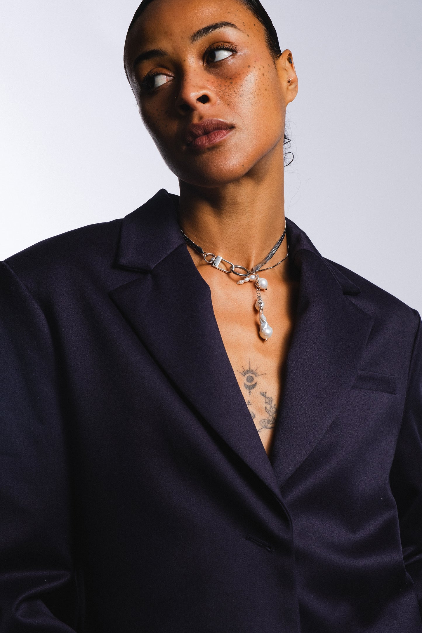 NECKLACE - "EL BESO"