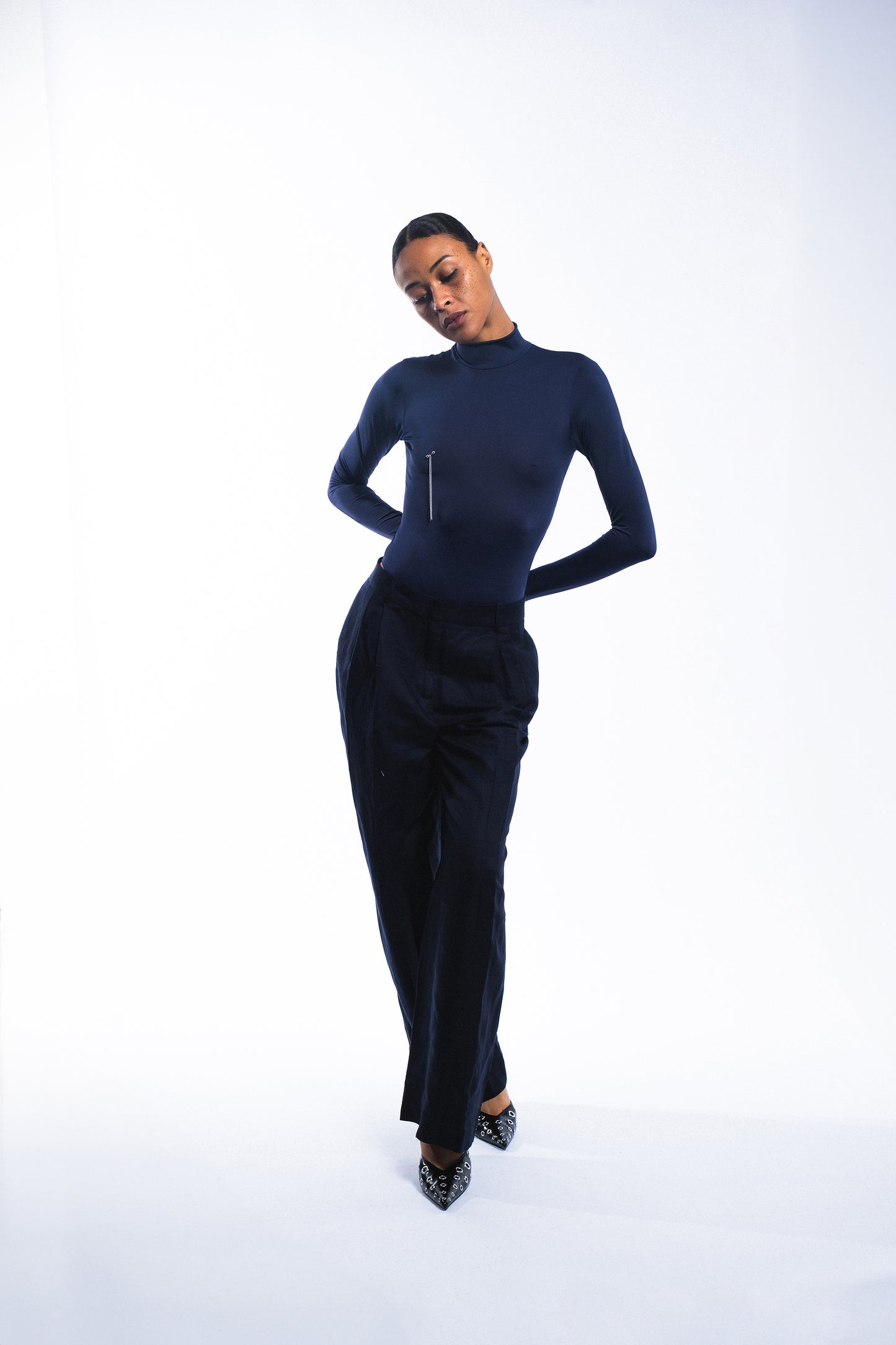 BODY WITH PIERCING - "EL CACHAS" NAVY