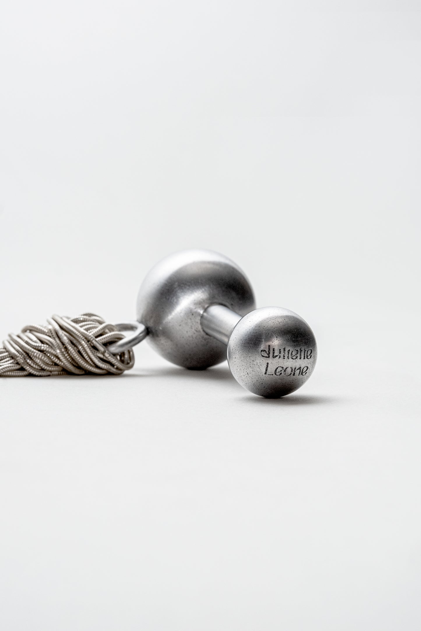 LOVE HANDLE - "EL CALENTITO"